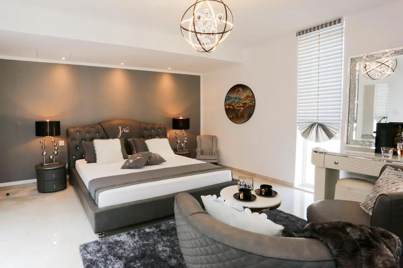J'Me Boutique Hotel - Adults Only San Ġiljan